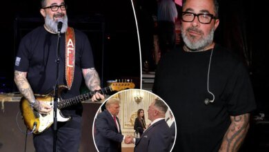 Aaron Lewis says his politics led the music industry to turn its back on him