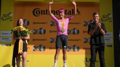 Carapaz wins stage 18 of the Tour, Pogacar keeps overall lead
